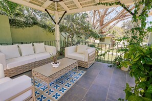 숙박 시설 구내