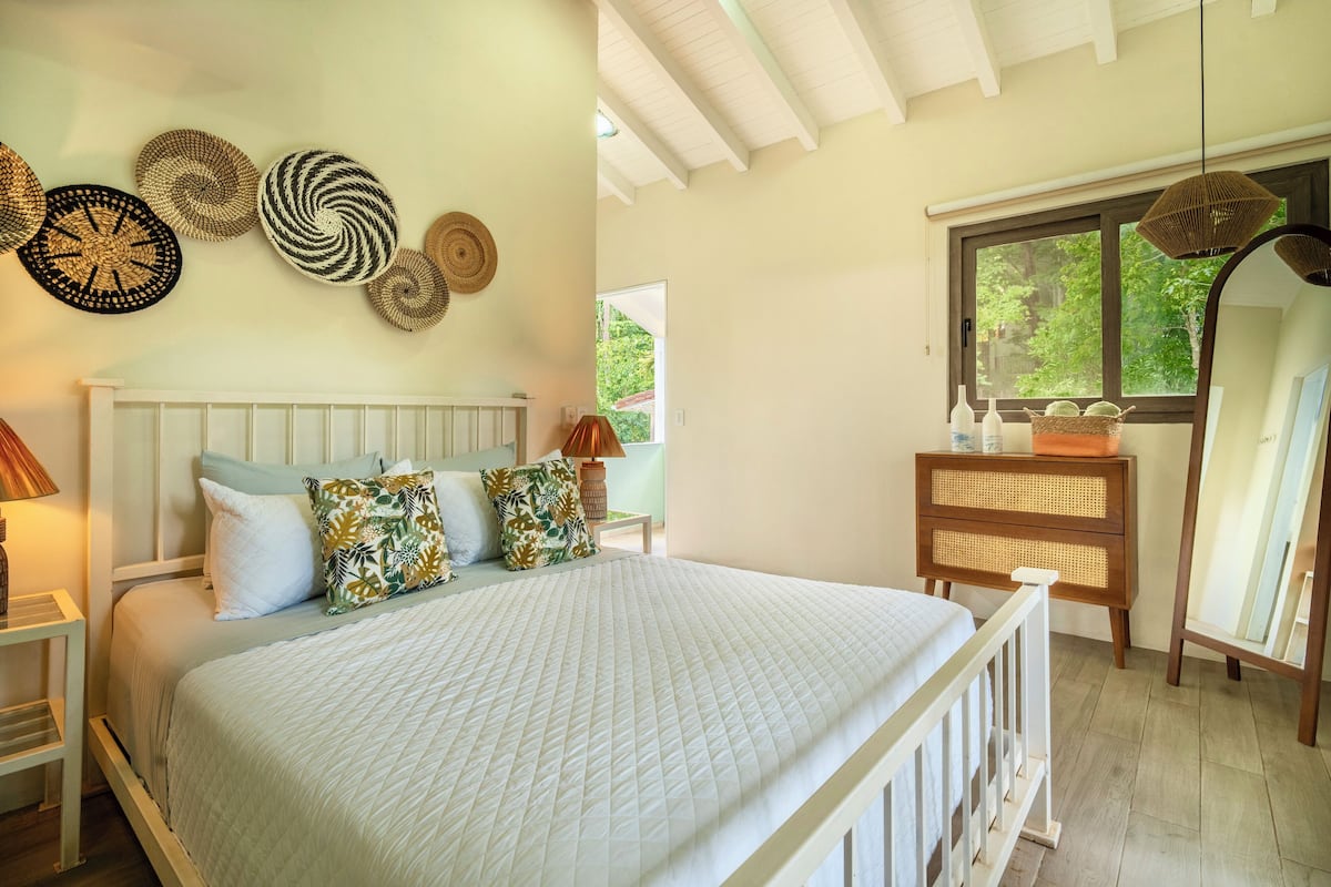 Premium Studio Suite, 1 Queen Bed