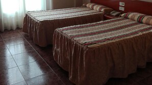Unclassified image, 5 of 16, button - Hotel Pozo De La Nieve (Tordesillas)