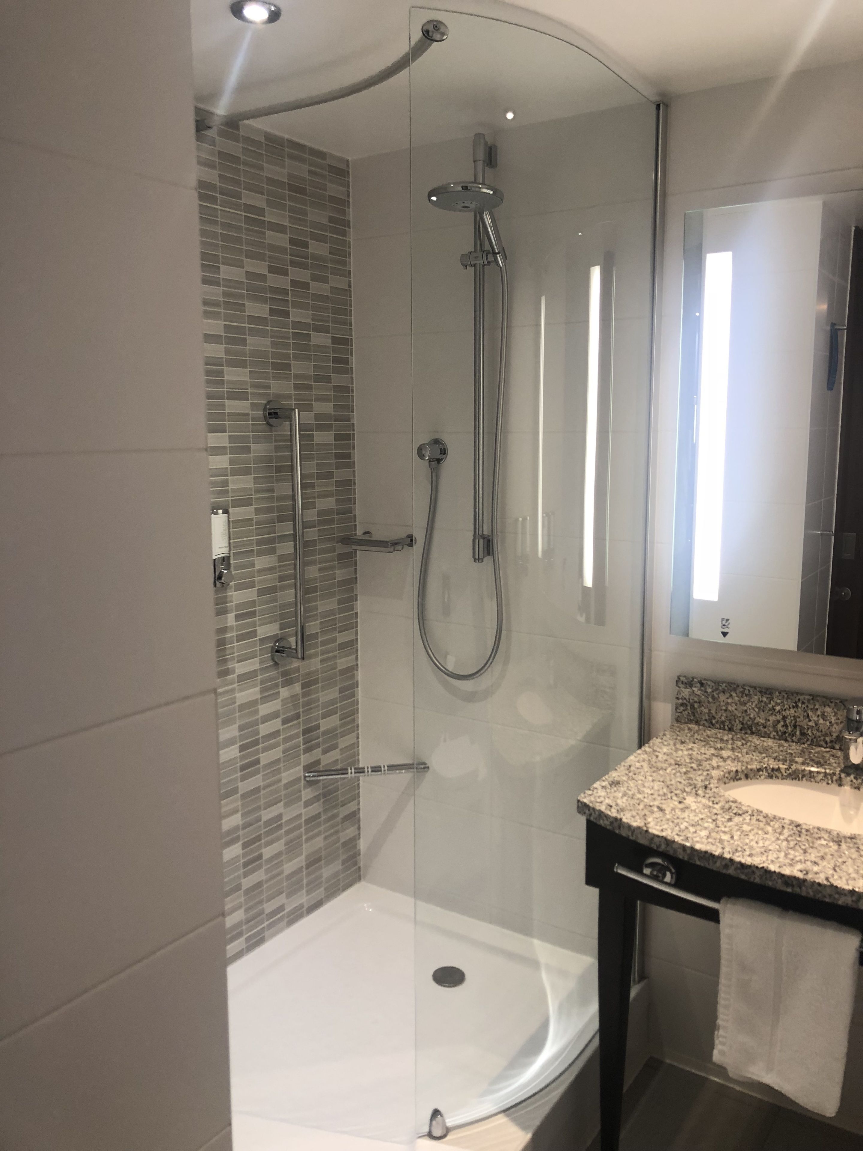 shower, free toiletries, towels