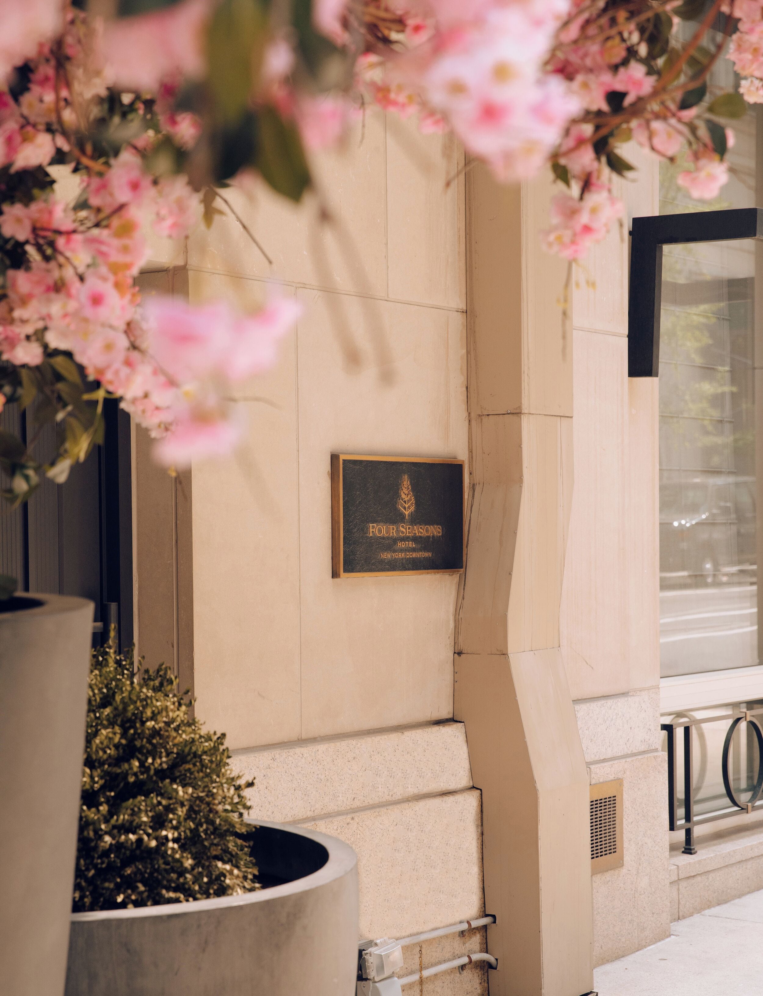 Photo - Four Seasons Hotel New York Downtown