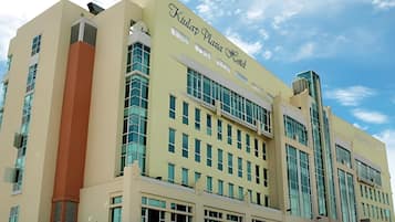 ุงูู
ูุดุฃุฉ ู
ู ุงูุฎุงุฑุฌ