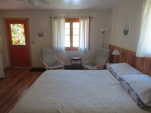 Chambre Double Confort, 1 grand lit, vue fleuve, côté montagne
