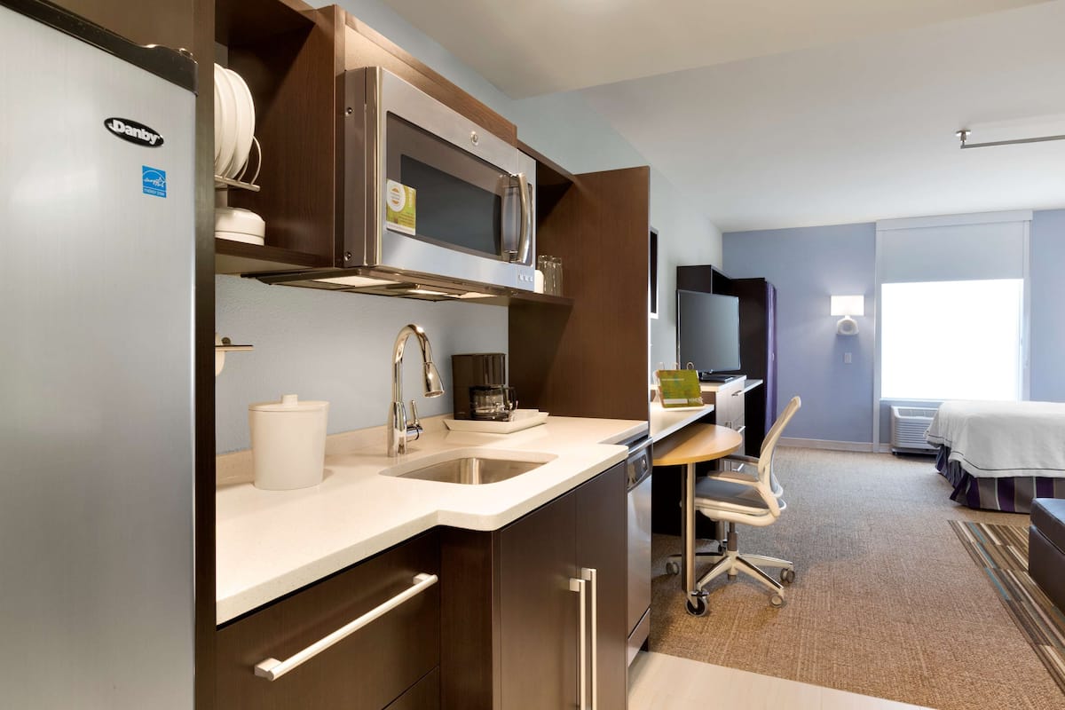 In-room safe, desk, laptop workspace, blackout curtains