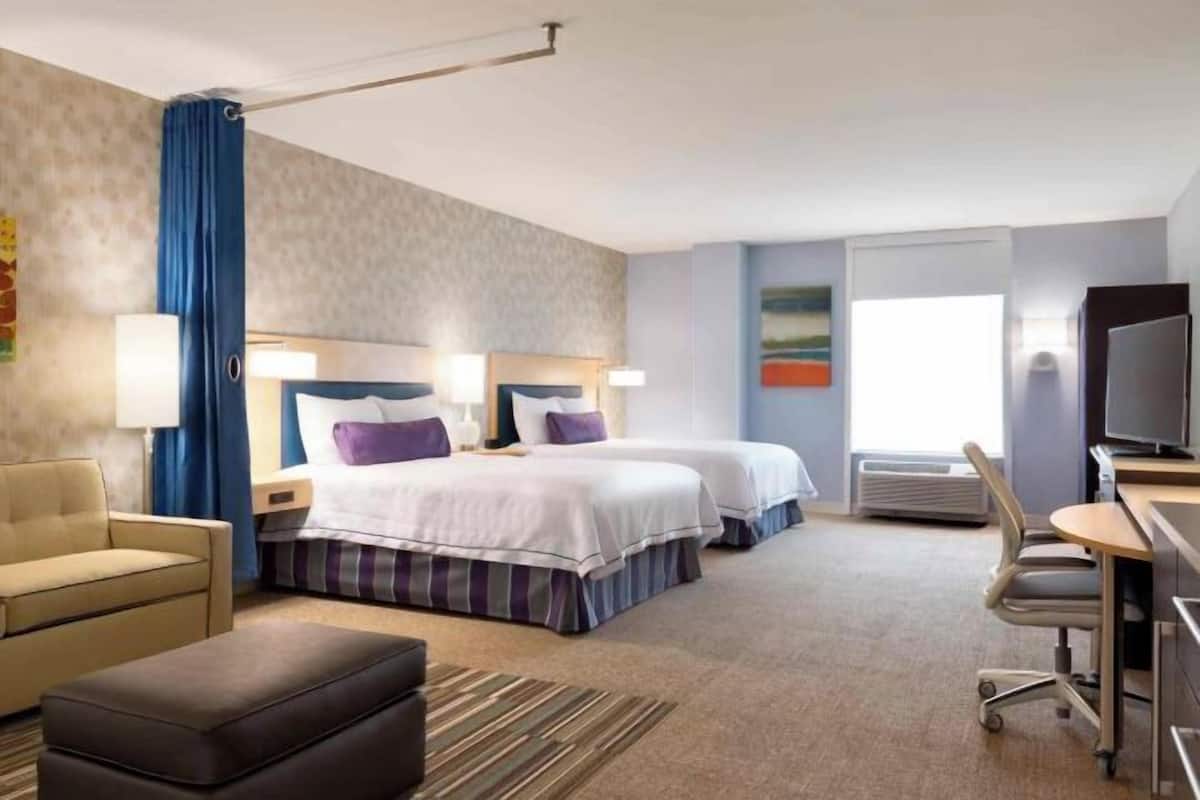 In-room safe, desk, laptop workspace, blackout drapes