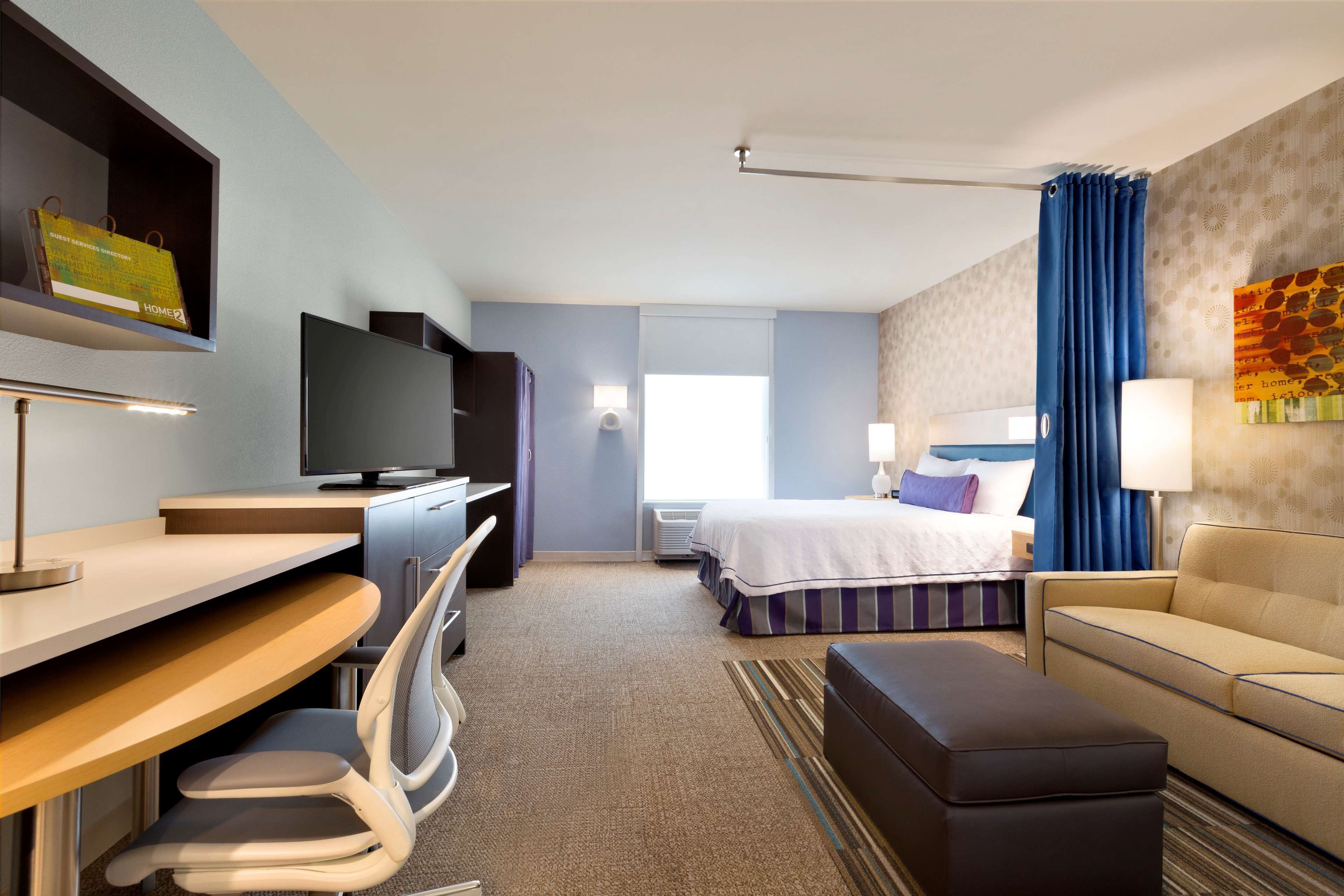 in-room safe, desk, laptop workspace, blackout curtains