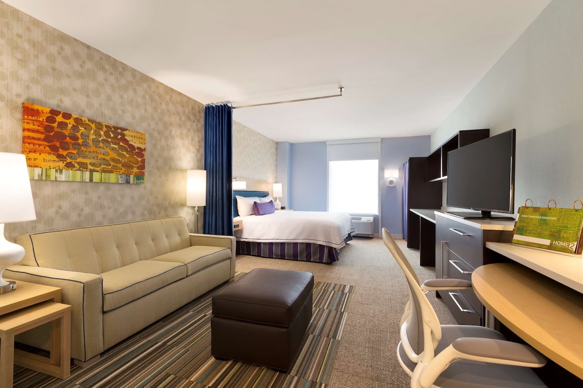 In-room safe, desk, laptop workspace, blackout curtains