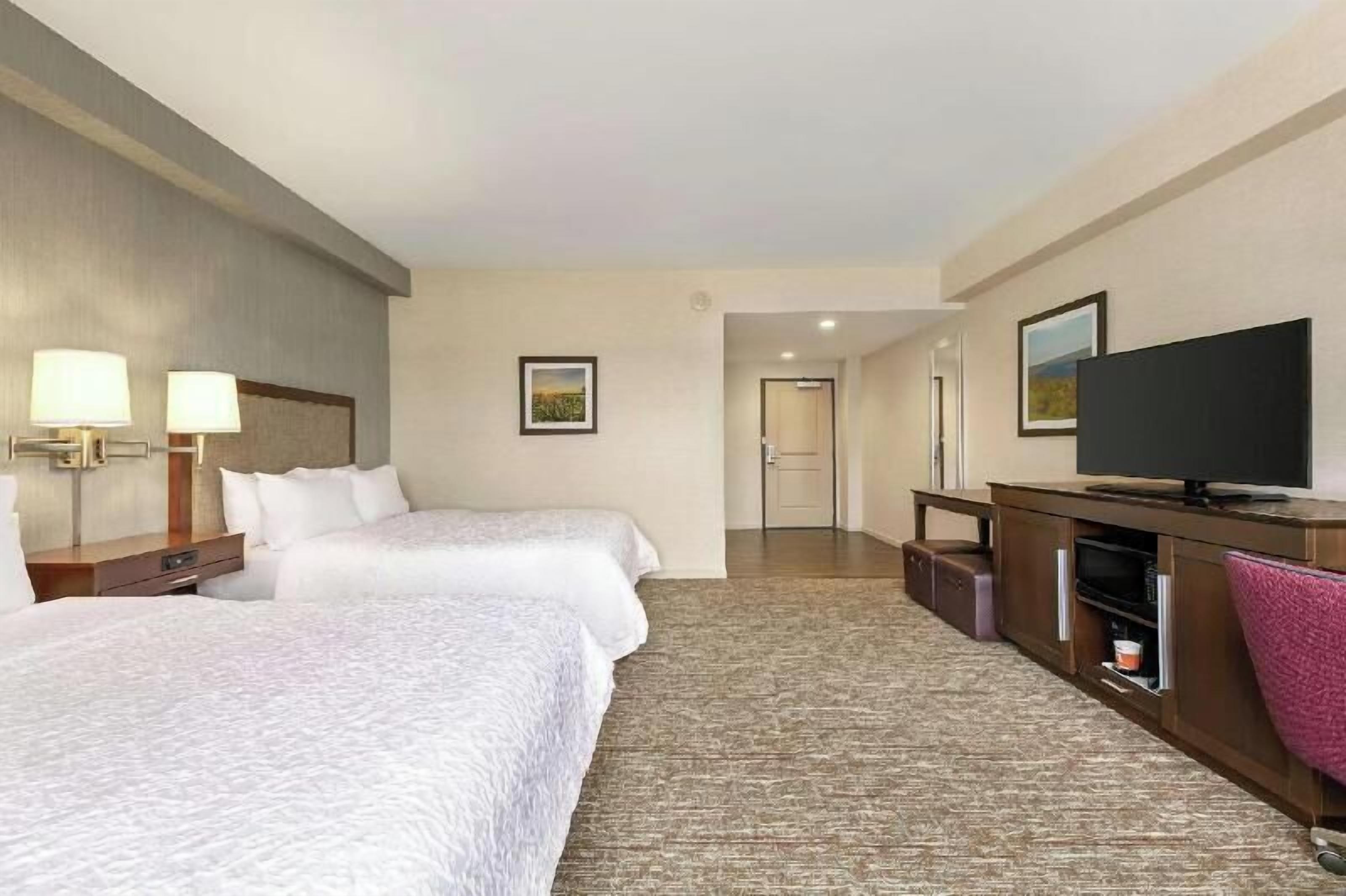 Värdeförvaringsskåp på rummet, strykjärn/strykbräda och extrasängar