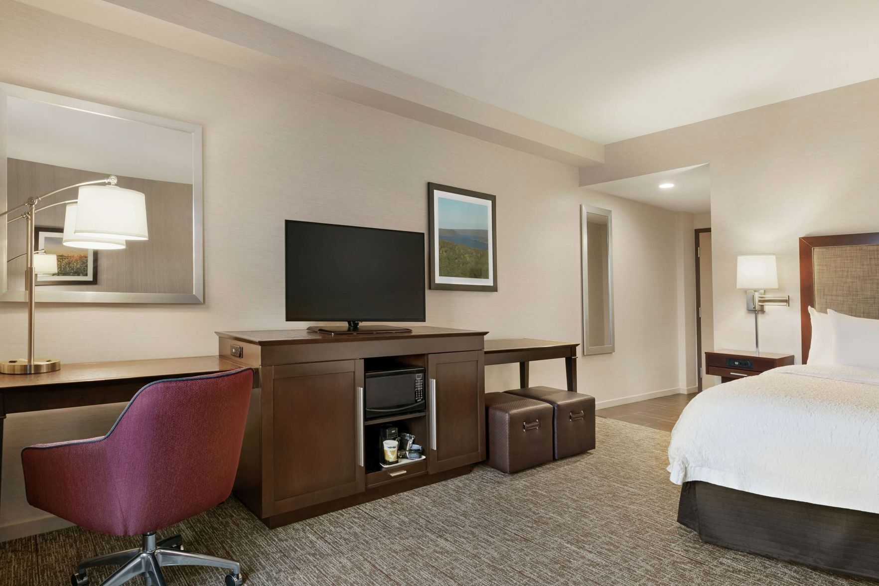 Värdeförvaringsskåp på rummet, strykjärn/strykbräda och extrasängar