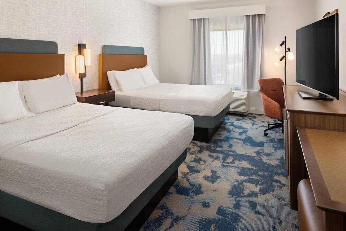 In-room safe, desk, blackout curtains, free WiFi