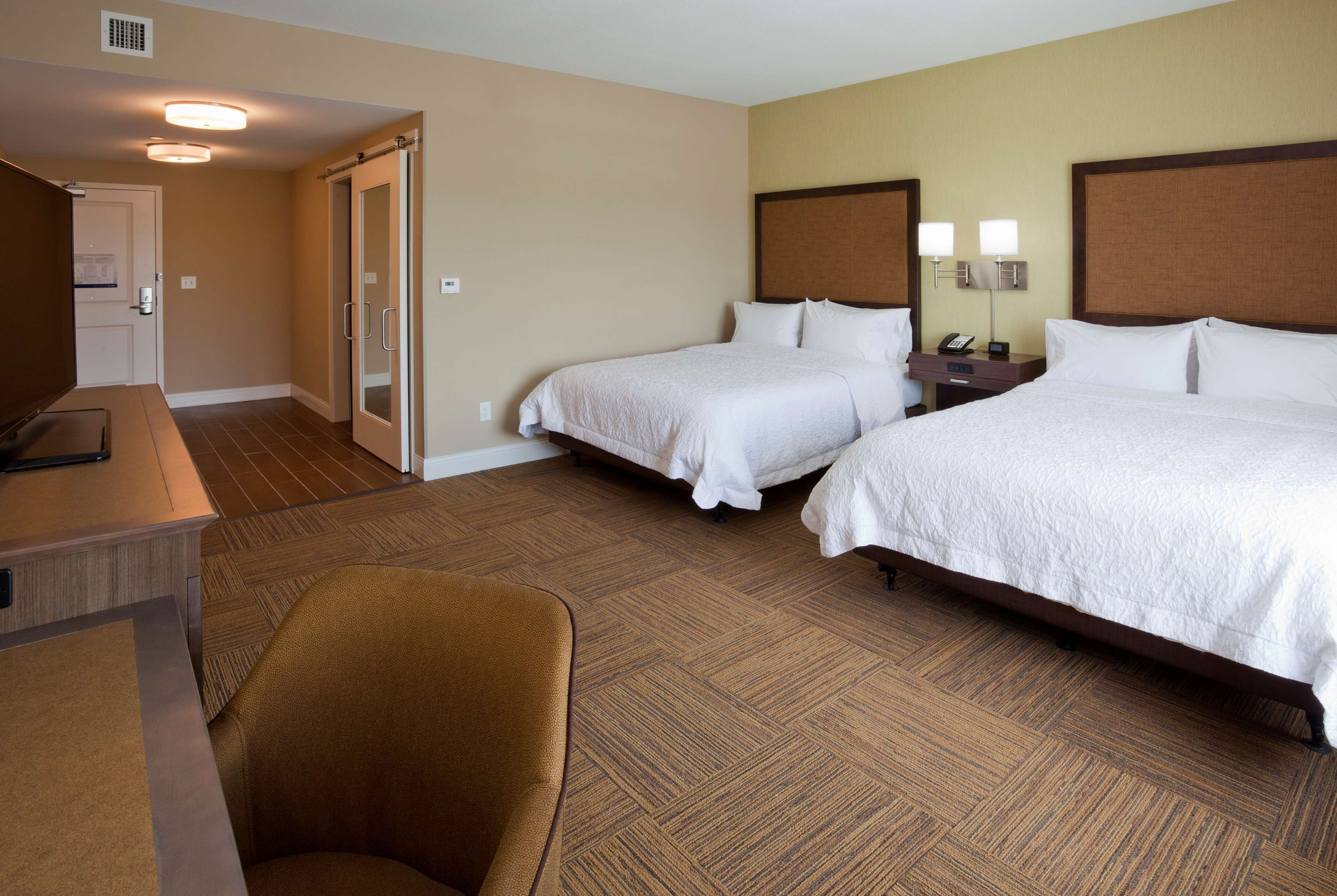 In-room safe, desk, blackout curtains, free WiFi