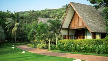 Chalet, 1 cama de matrimonio grande, patio, vistas al jardín | Exterior