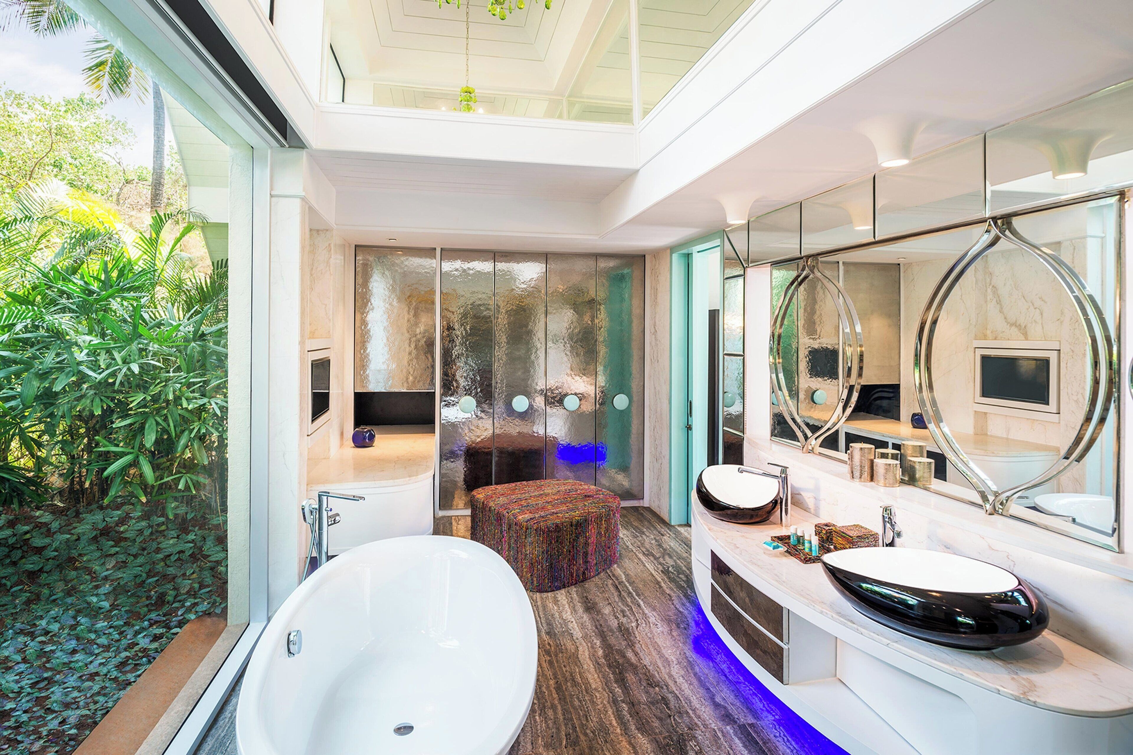 1 bedroom, egyptian cotton sheets, premium bedding, down duvets