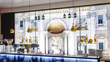 Bar (in der Unterkunft)
