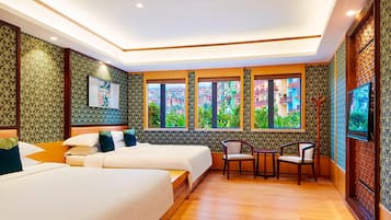 Rom, flere senger | Sengetøy av topp kvalitet, dundyner og safe på rommet