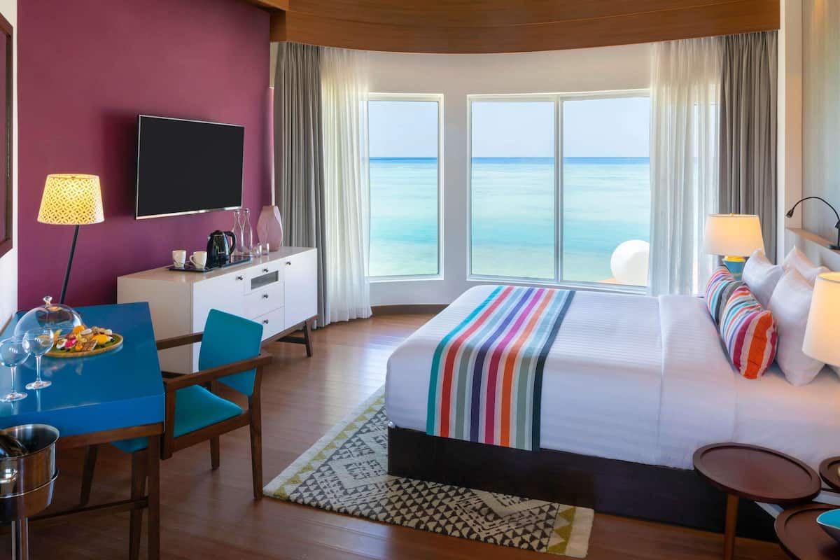 Premium bedding, minibar, in-room safe, desk