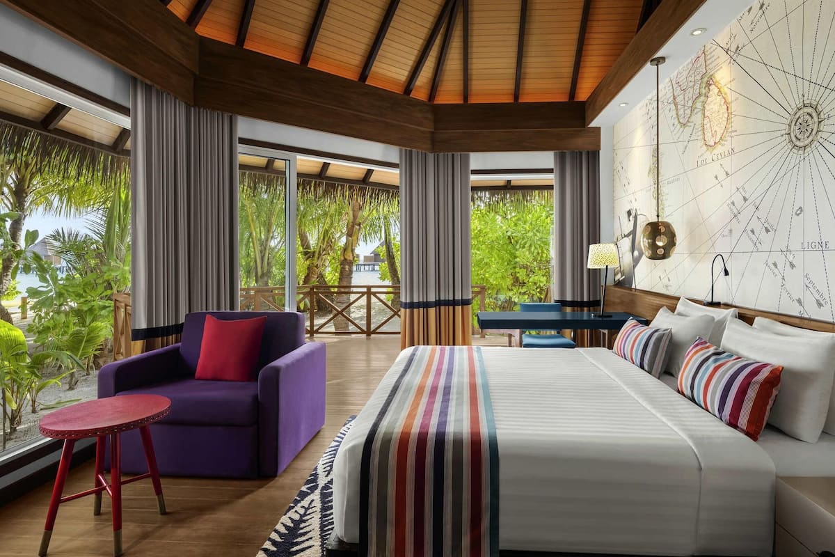 Villa, Beachfront