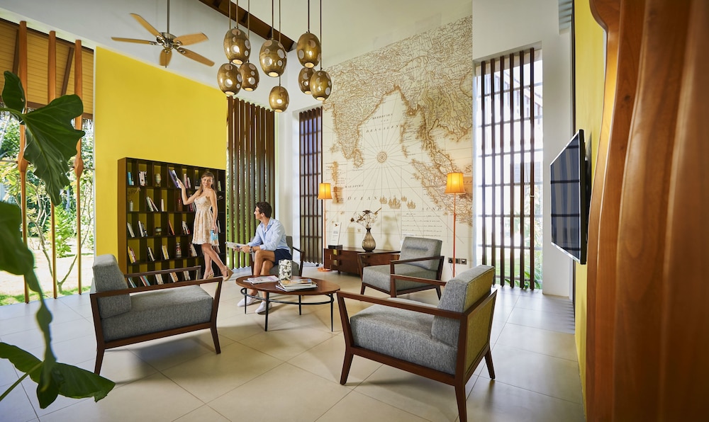 Mercure Maldives Kooddoo Resort by null