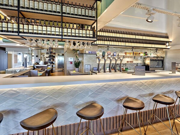 Bar (on property) - ibis Styles La Roche-sur-Yon (Mouilleron-le-Captif)