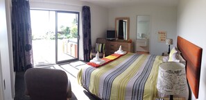 Zimmer, 1 King-Bett, eigener Pool, Meerblick | Hochwertige Bettwaren, Verdunkelungsvorhänge, kostenloses WLAN