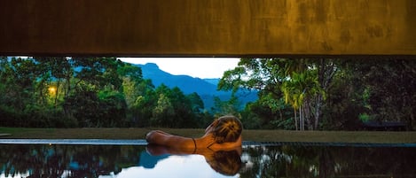 Salle de soins pour les couples, sauna, spa, bain de vapeur