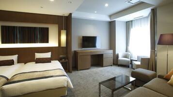 Caja de seguridad en la habitación, wifi gratis y ropa de cama