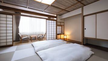 Traditional Room | In-room safe, free WiFi, bed sheets
