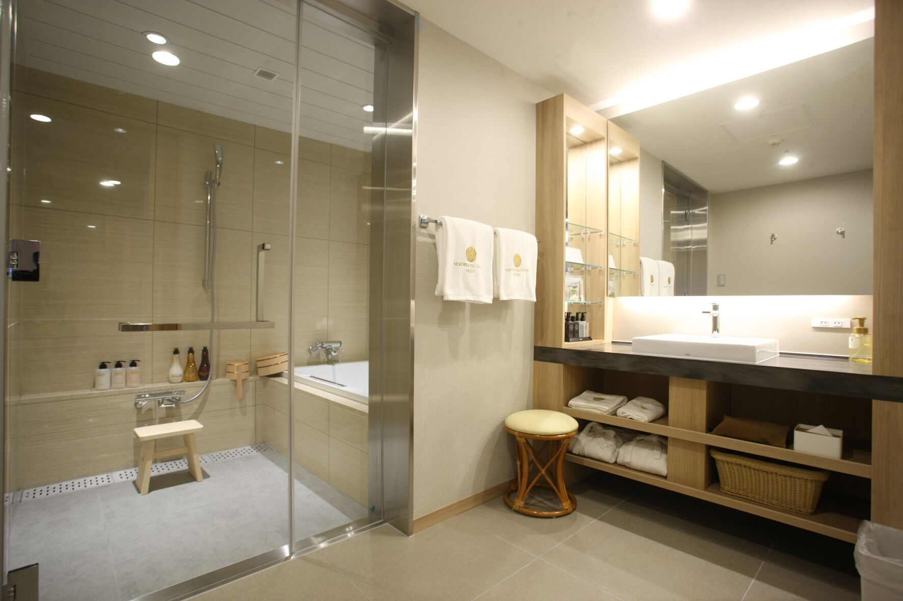 superior twin room, non smoking | bathroom | shower, free toiletries, hair dryer, slippers