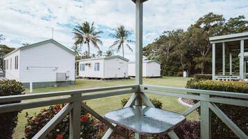 Superior 2 Bedroom Cabin | Terrace/patio