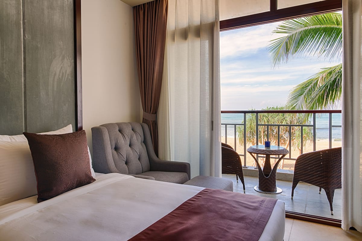 Standard Room | In-room safe, desk, iron/ironing board, rollaway beds