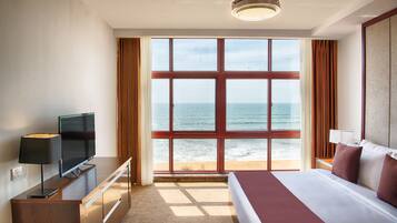 Superior Family Suite | Beach/ocean view