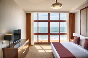 Superior Family Suite | Beach/ocean view