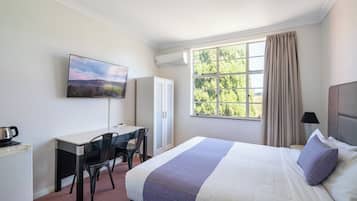 Chambre Standard, 1 trĂšs grand lit