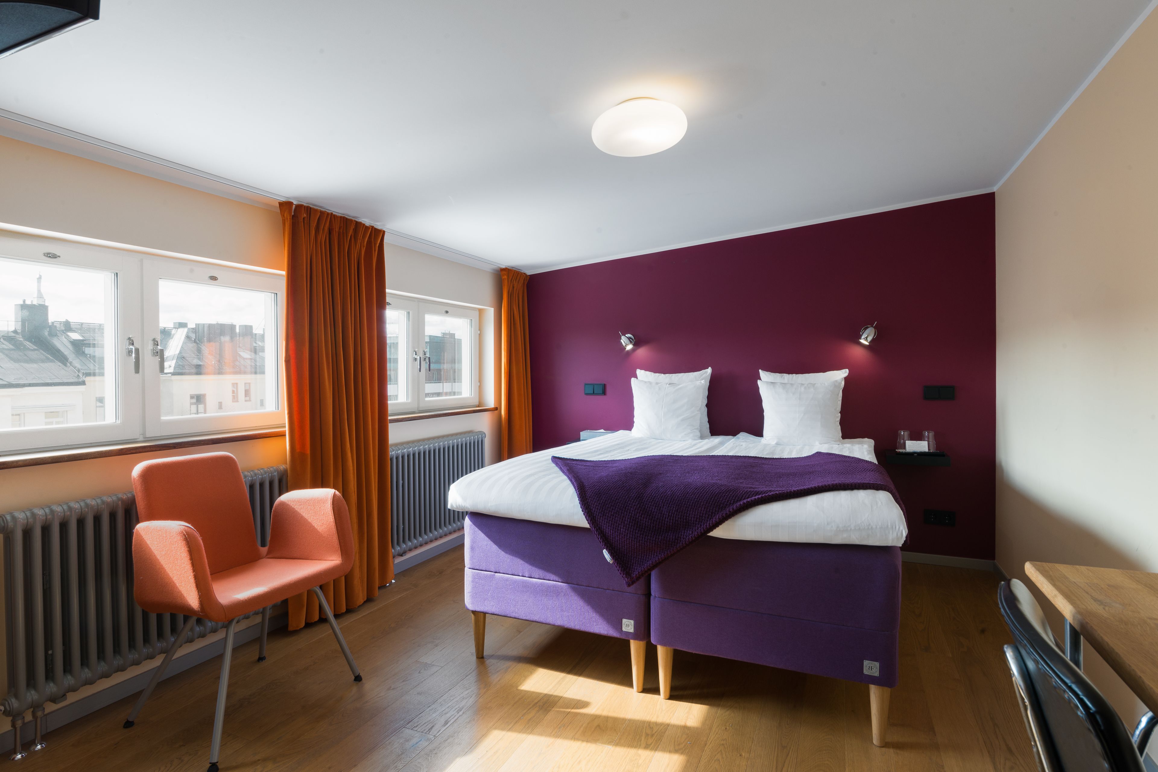 economy double room | individually decorated, individually furnished, desk, free wifi