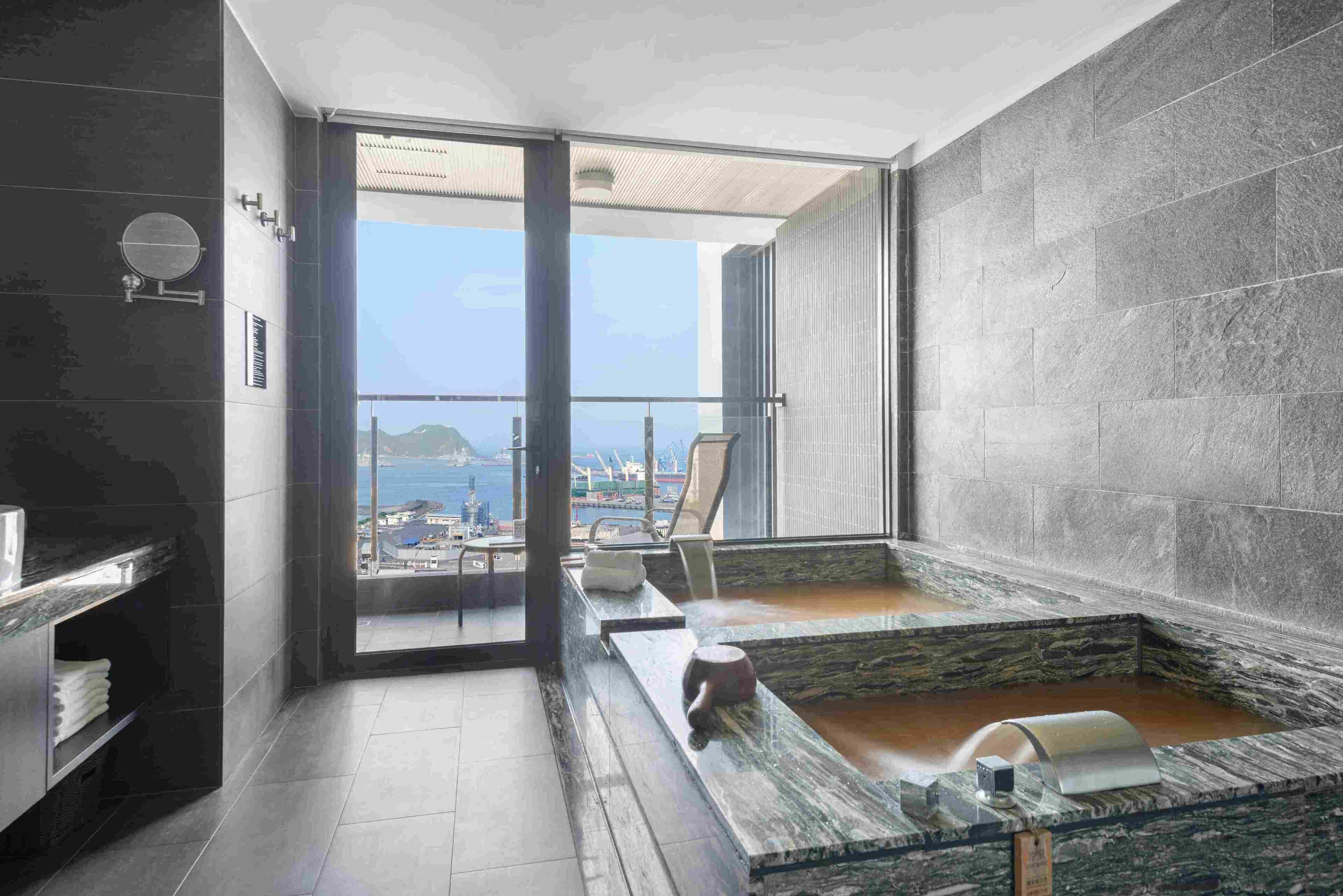 separate bathtub and shower, spring water bathtub, rainfall showerhead