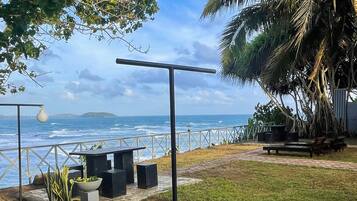 Mặt tiền nơi lưu trú