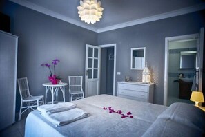 1 chambre, coffres-forts dans les chambres, bureau