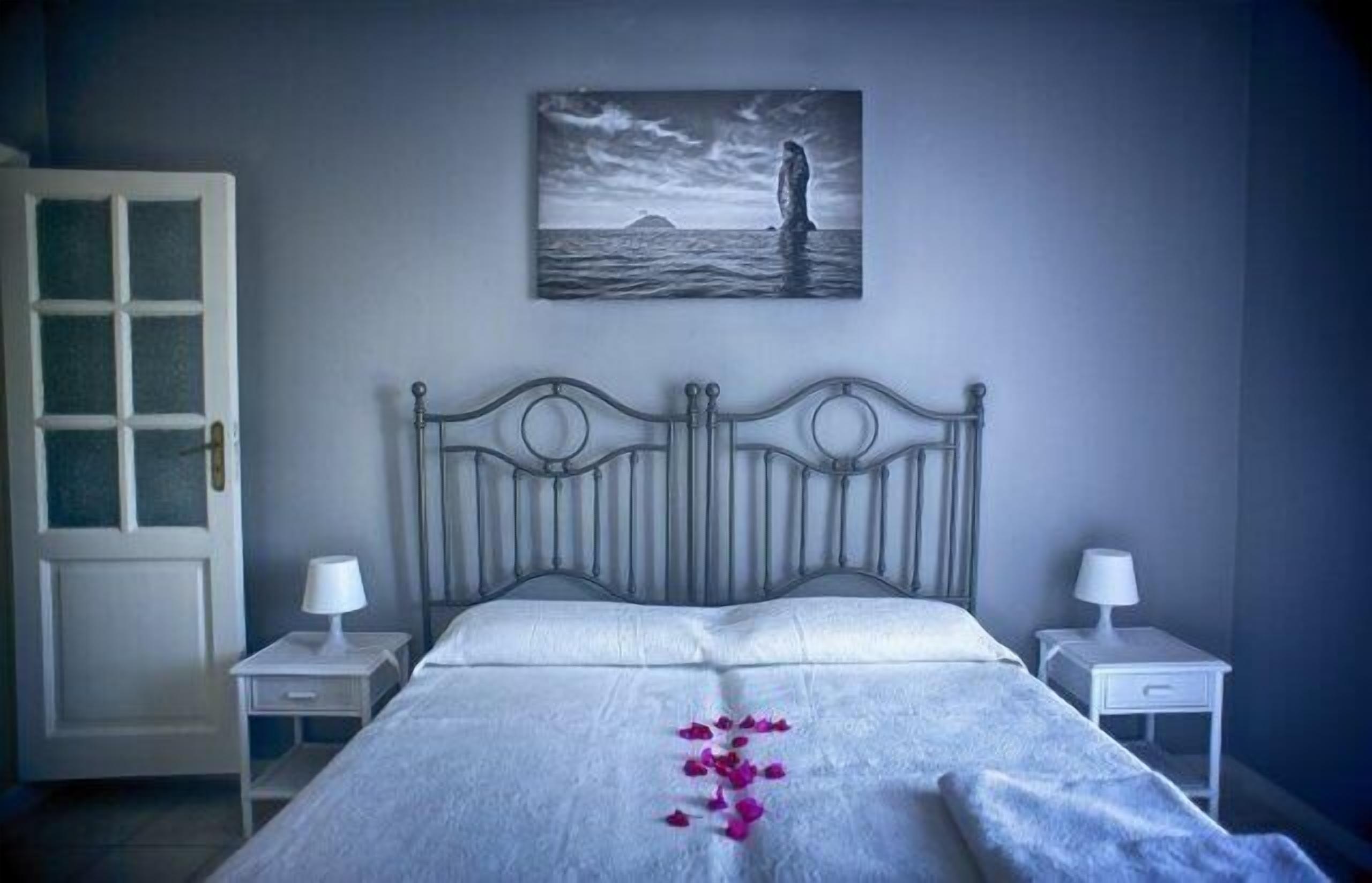 1 chambre, coffres-forts dans les chambres, bureau