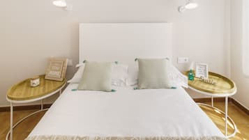 Apartment, 2 Bedrooms | Blackout drapes, iron/ironing board, free cribs/infant beds, free WiFi