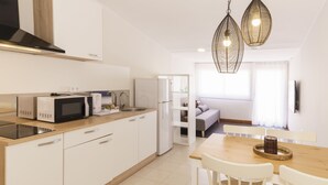 Apartment, 2 Schlafzimmer | Verdunkelungsvorhänge, Bügeleisen/Bügelbrett, kostenlose Babybetten