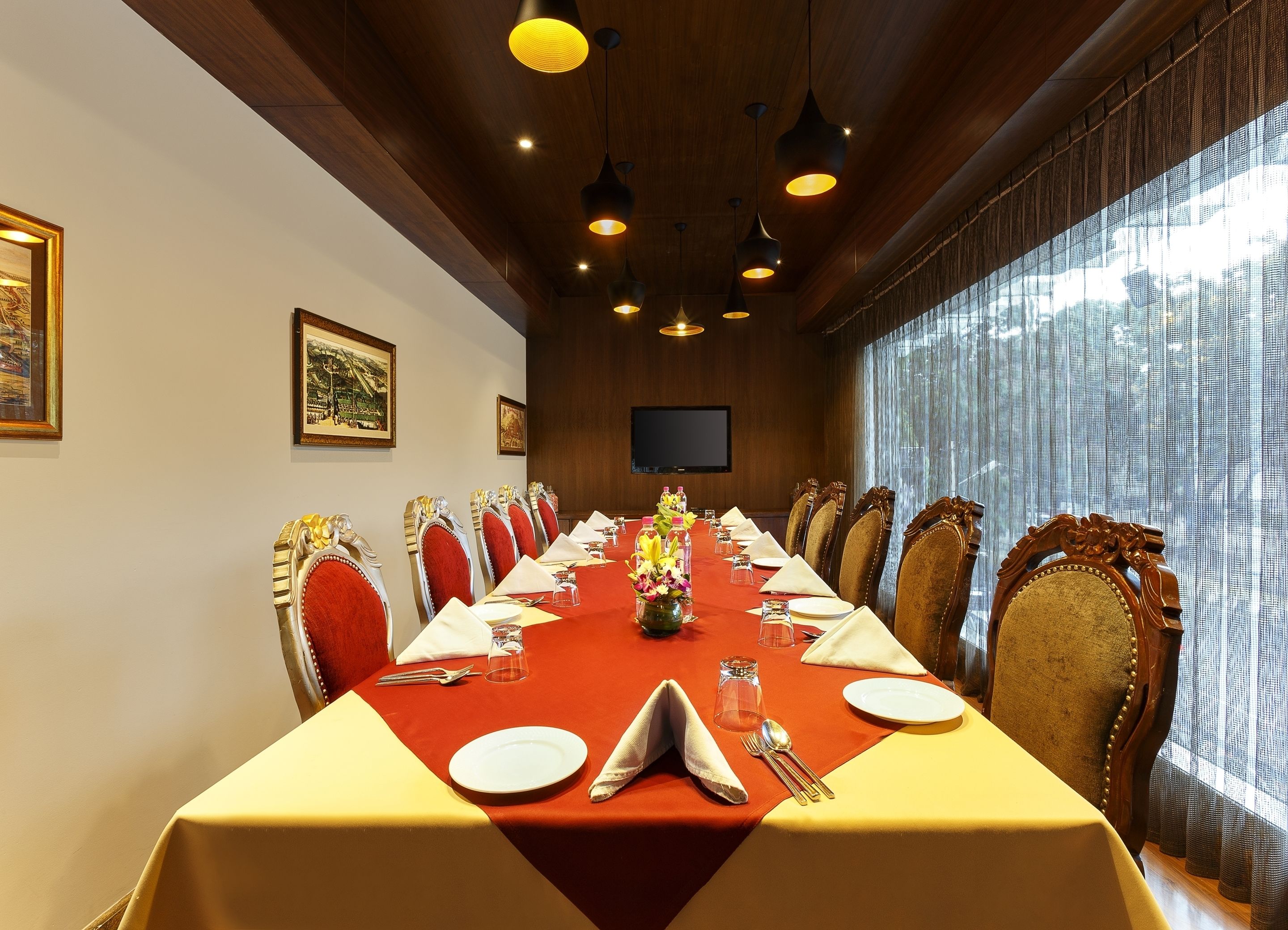 international cuisine, al fresco dining