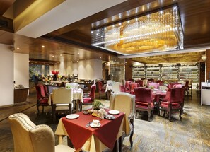 Daily buffet breakfast for a fee - La Marvella, Bengaluru (Bengaluru)