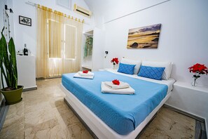 Hypo-allergenic bedding, individually furnished, desk, soundproofing