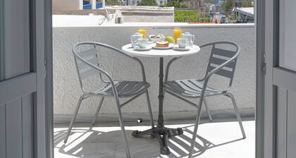 Join Us Low Cost Rooms