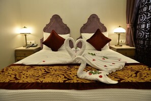 Premium bedding, minibar, in-room safe, laptop workspace - The Shahut Hotel (Antakya)
