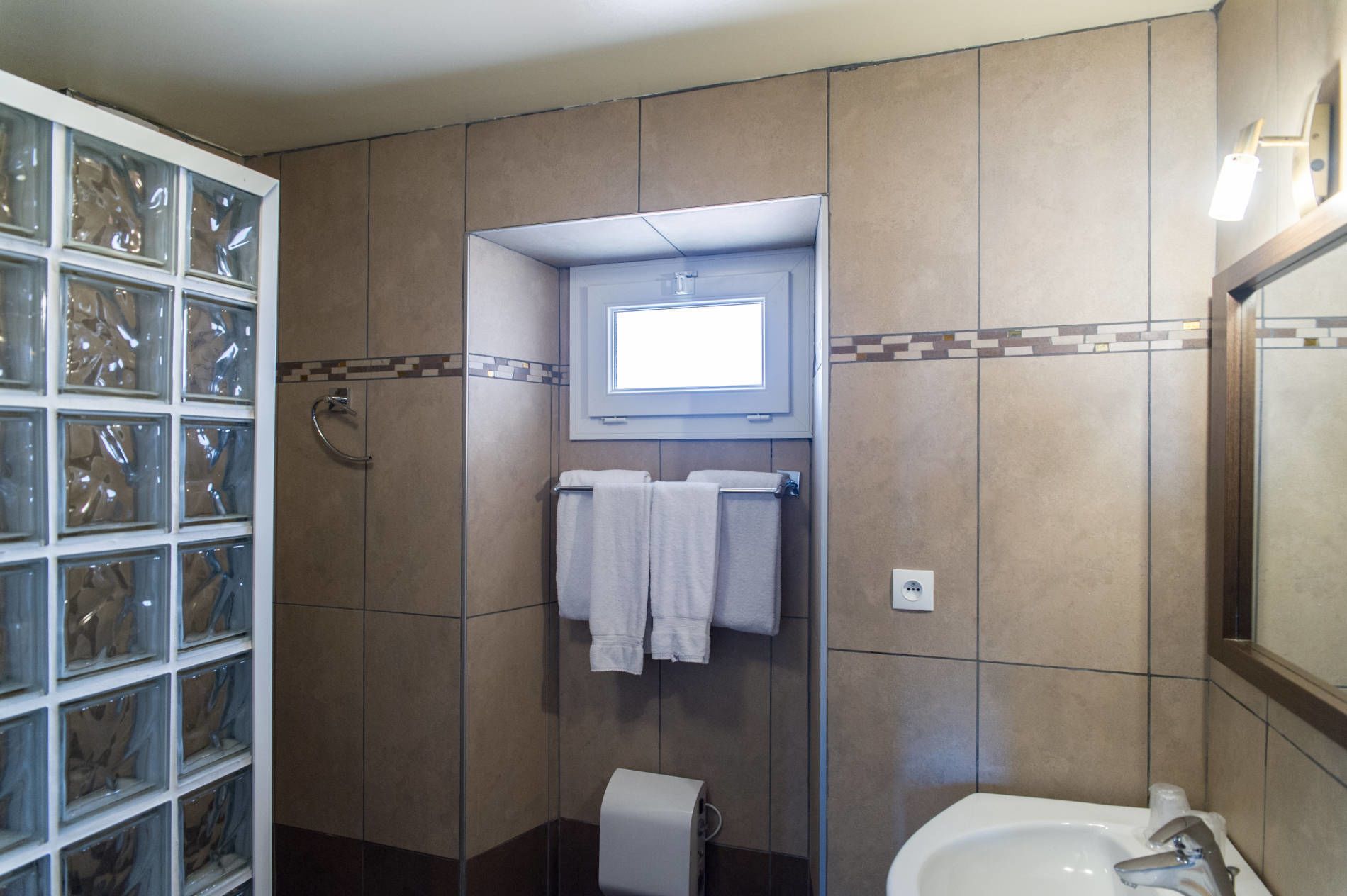 Foto - Logis Hôtel le Triton