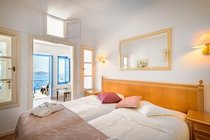 Comfort Apartment, 1 Bedroom, Jetted Tub, Sea View (Grey)