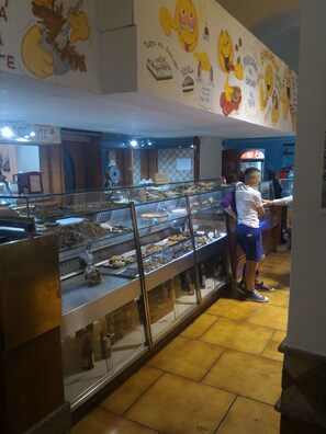 Bar (on property) - Hotel Santuario Pompei (Pompei)