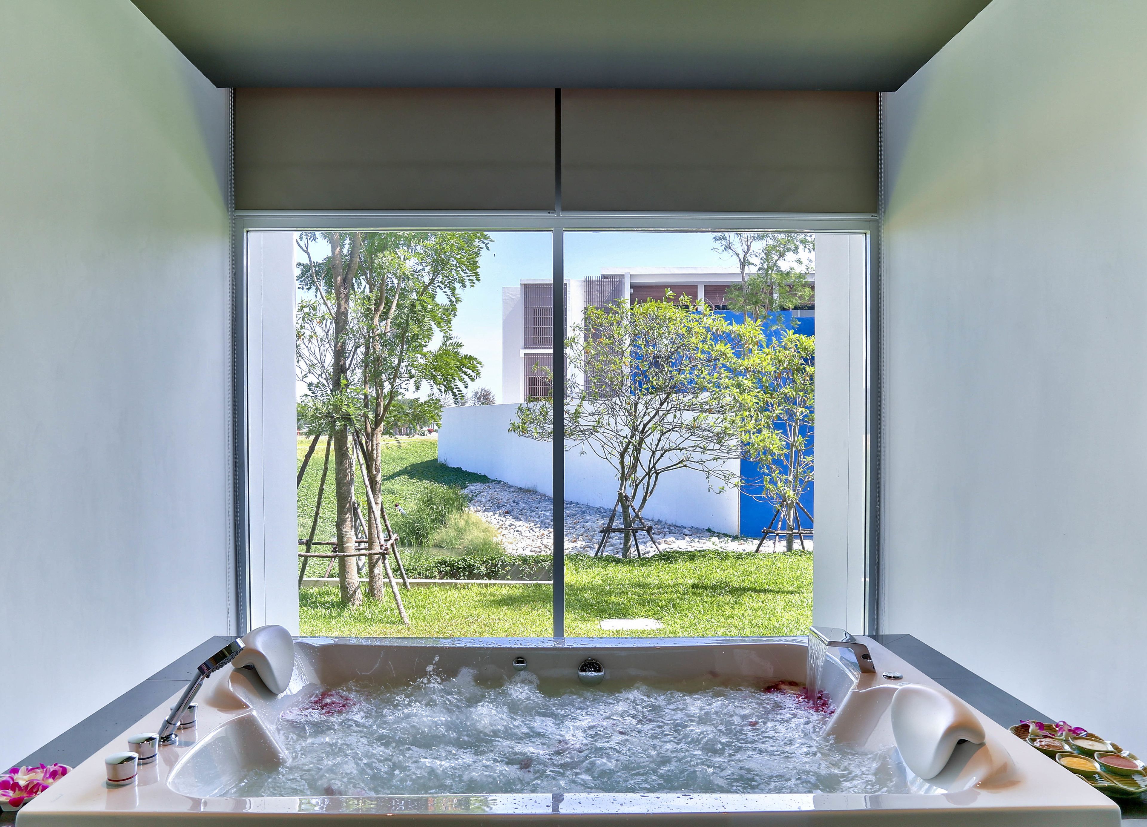 steam room, body treatments, facials