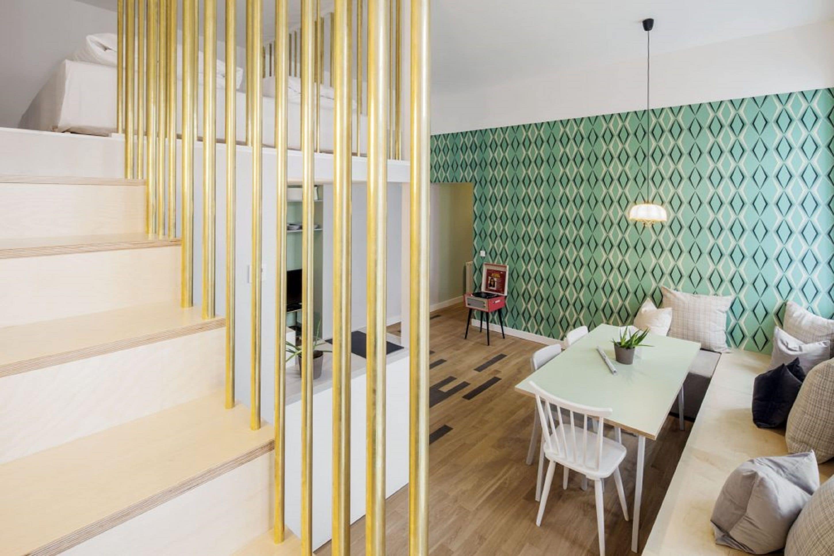 street suite - reschgasse 4 | living area | flat-screen tv